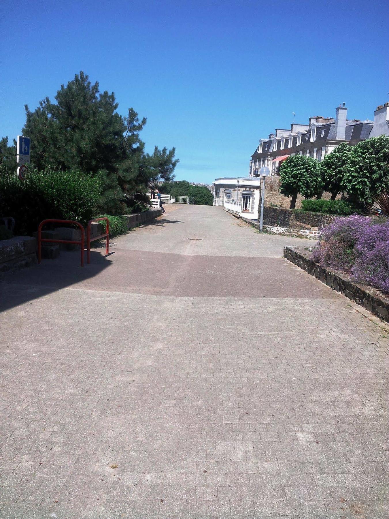 Appartement Saint Malo Vue Sur Mer Et Sur Intra Muros, Ferry, Plage Et Commerces A 50 M Exterior foto